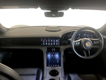 Used Porsche Taycan 2020 for sale - 77261399: Photo