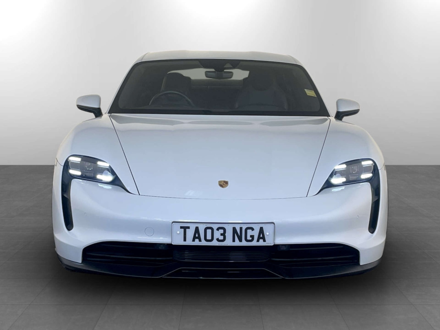 Used Porsche Taycan 2020 for sale - 77261399: Photo 5