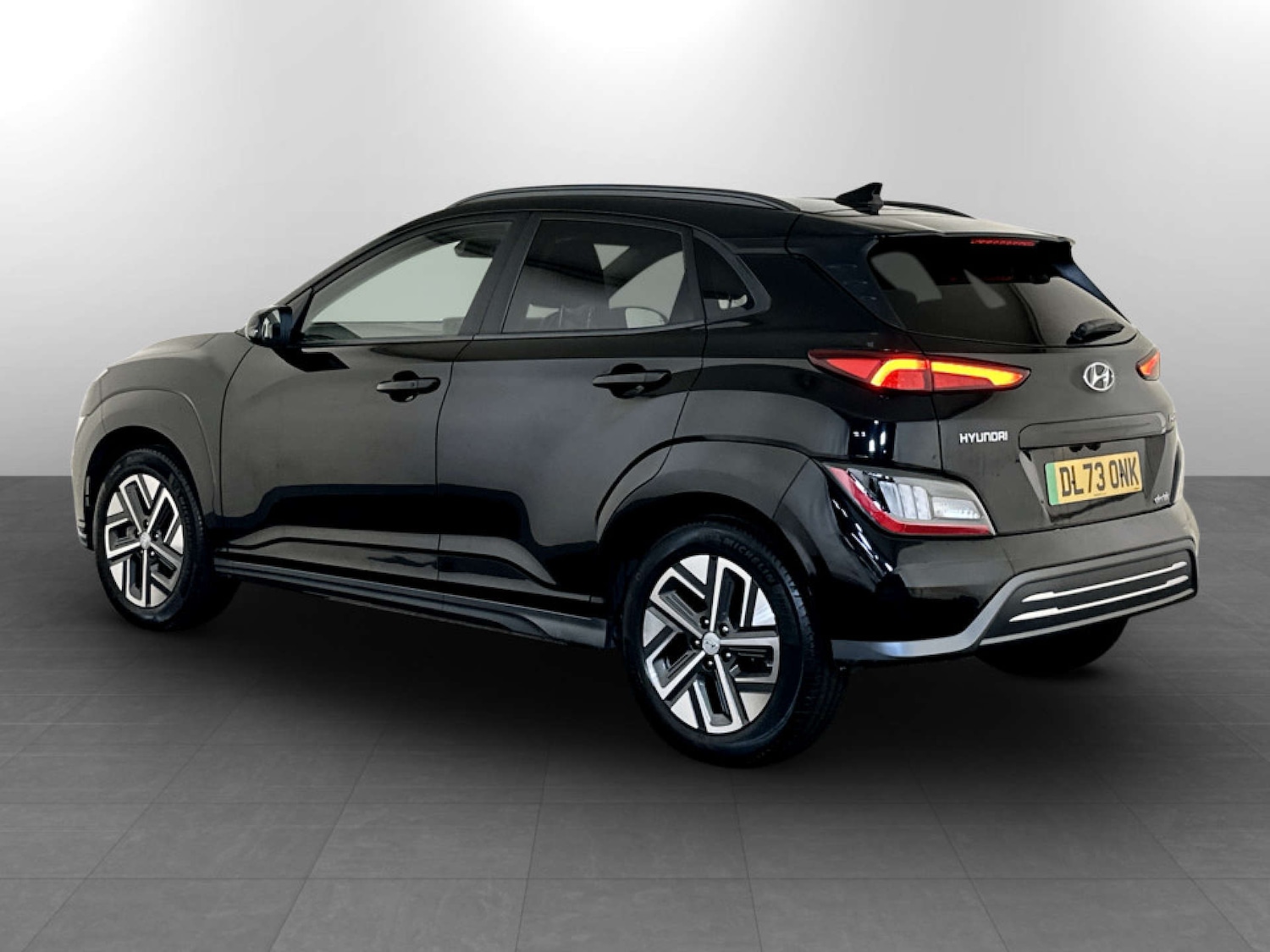 Used Hyundai KONA 2023 for sale - 77590609: Photo 8