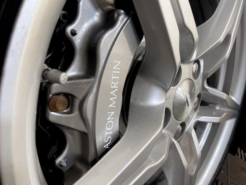 Used Aston Martin Vantage 2015 for sale - 76706096: Photo 12