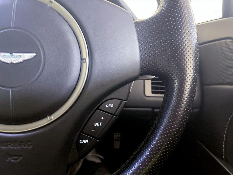 Used Aston Martin Vantage 2015 for sale - 76706096: Photo 19