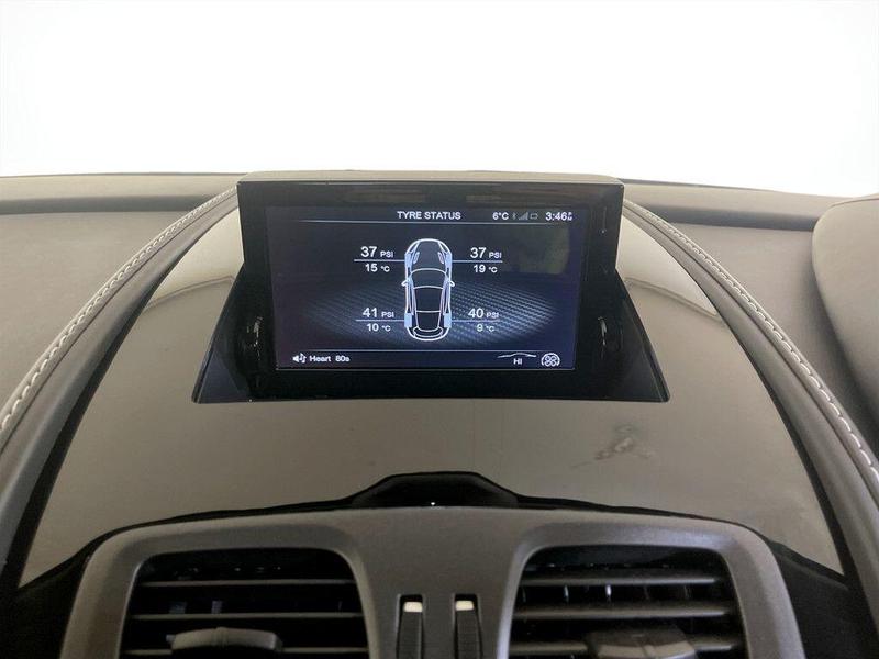 Used Aston Martin Vantage 2015 for sale - 76706096: Photo 25