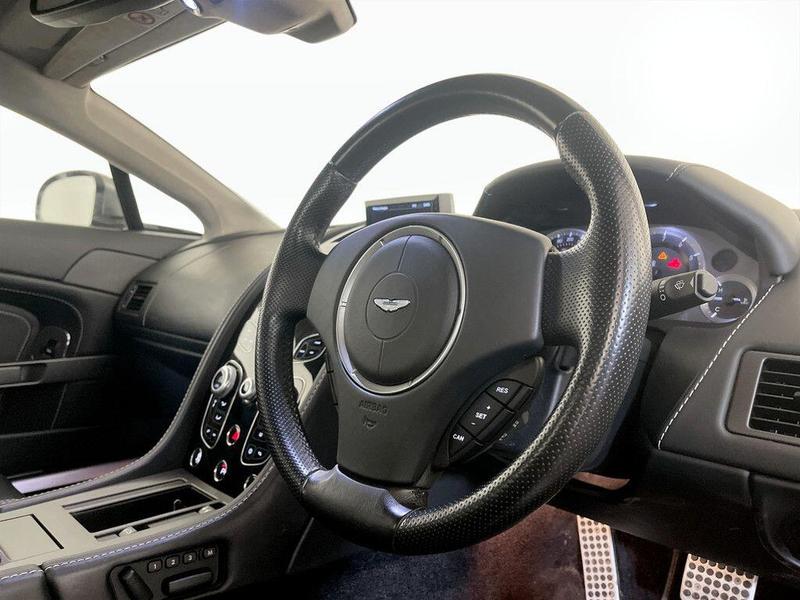 Used Aston Martin Vantage 2015 for sale - 76706096: Photo 3