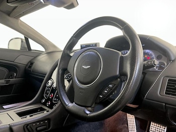 Used Aston Martin Vantage 2015 for sale - 76706096: Photo