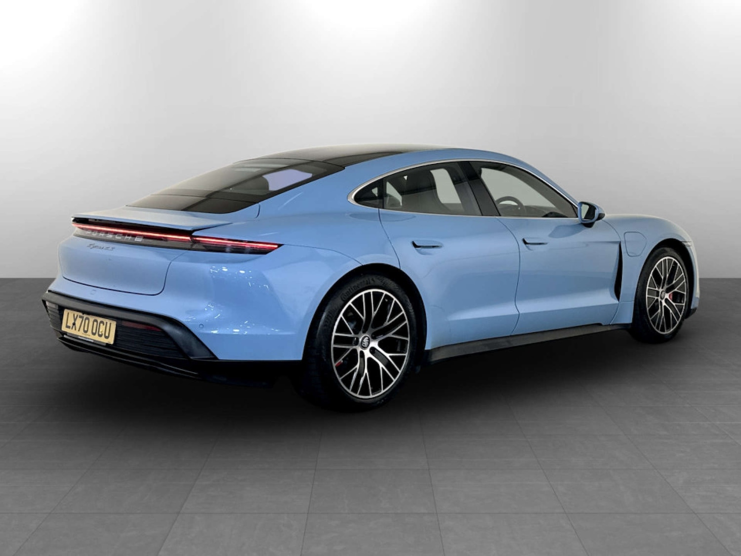 Used Porsche Taycan 2020 for sale - 77186141: Photo 10