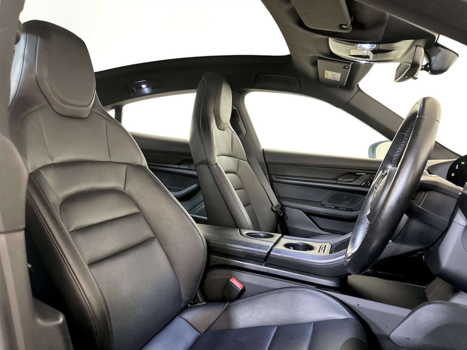 Used Porsche Taycan 2020 for sale - 77186141: Photo 13