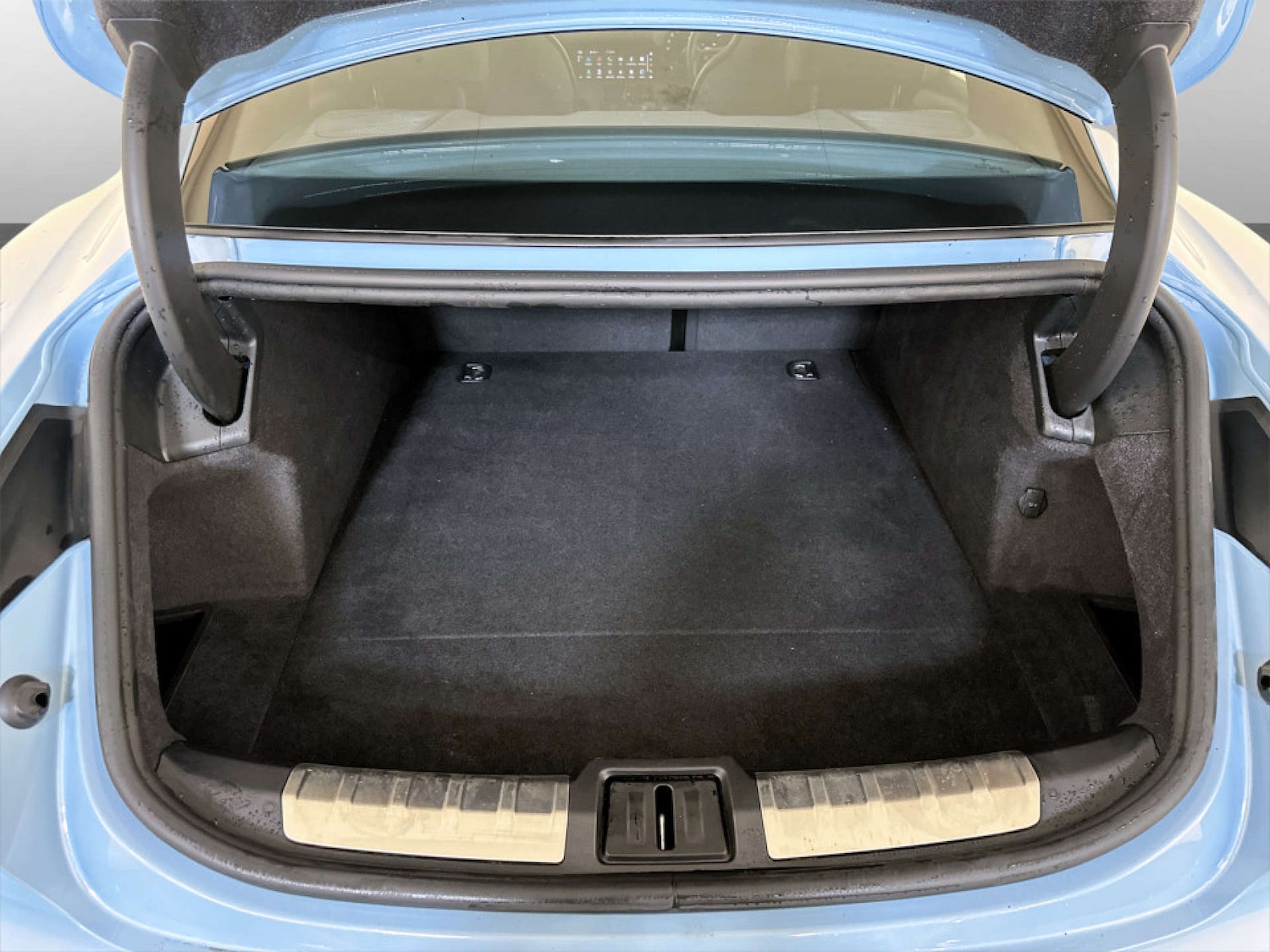 Used Porsche Taycan 2020 for sale - 77186141: Photo 15