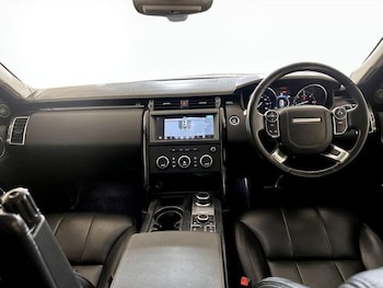 Used Land Rover Discovery 2018 for sale - 76117413: Photo 3