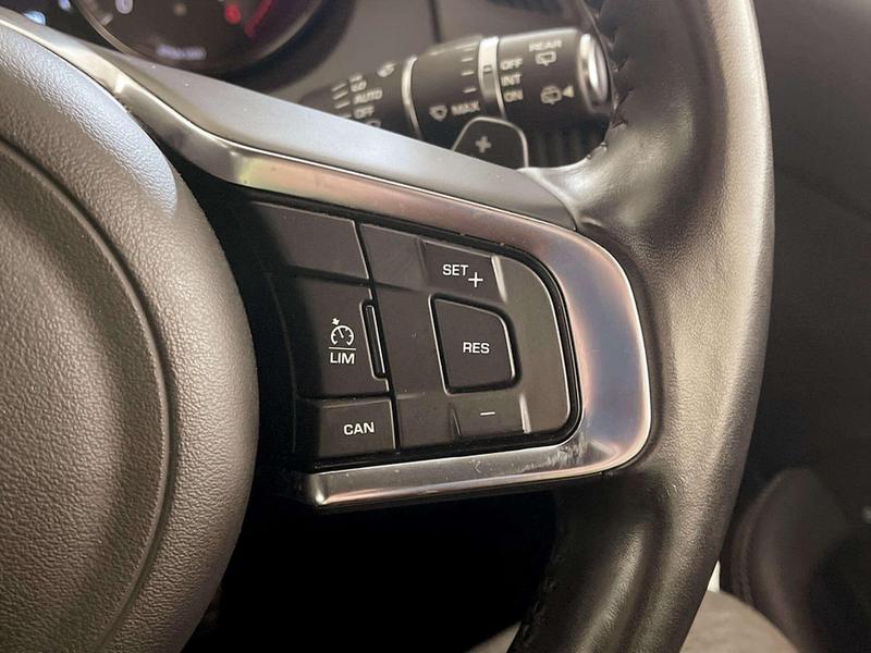 Used Jaguar E-Pace 2018 for sale - 77071591: Photo 19