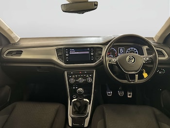 Used Volkswagen T-Roc 2022 for sale - 78297311: Photo