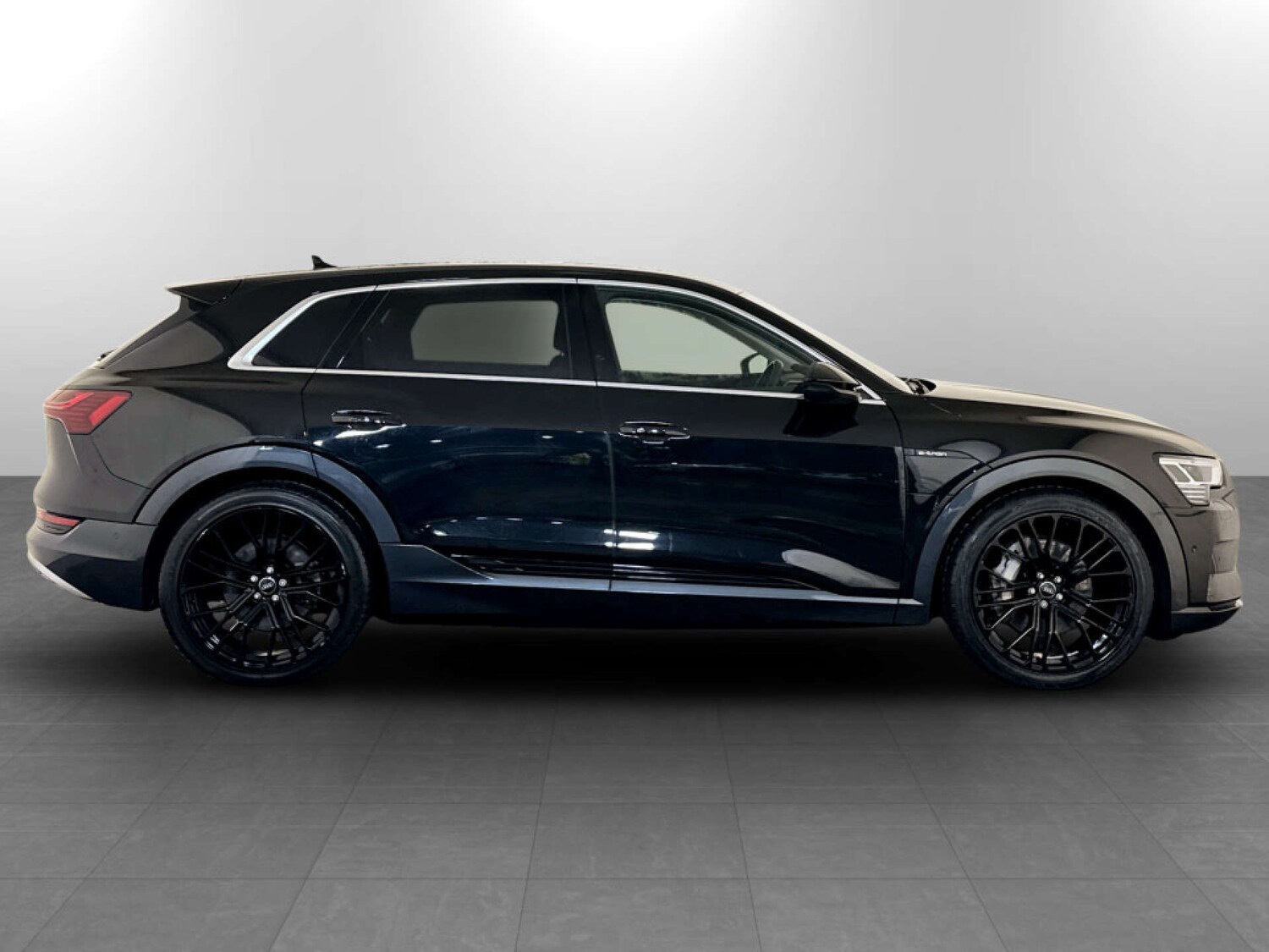 Used Audi e-tron 2020 for sale - 77494232: Photo 10