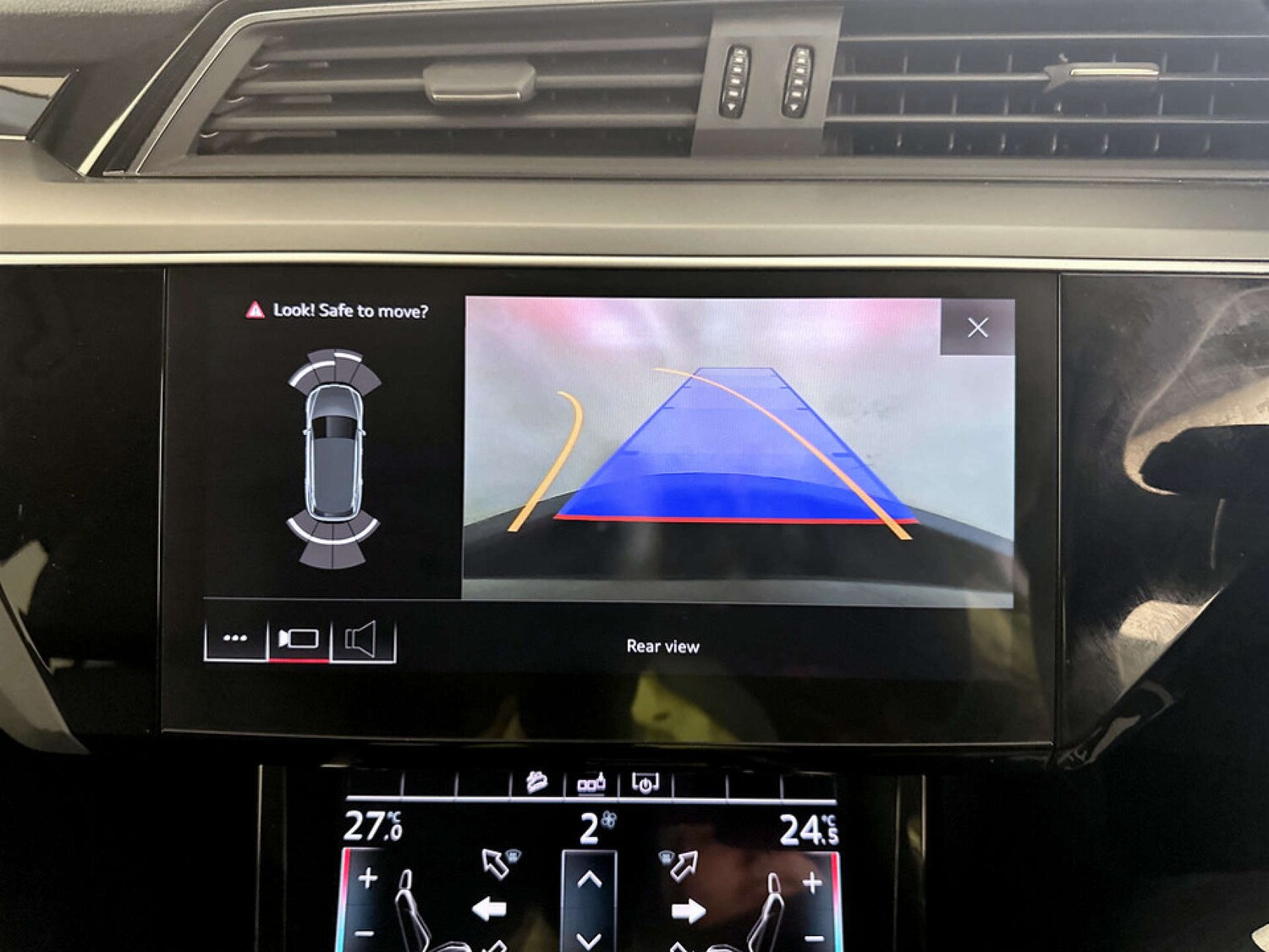 Used Audi e-tron 2020 for sale - 77494232: Photo 20