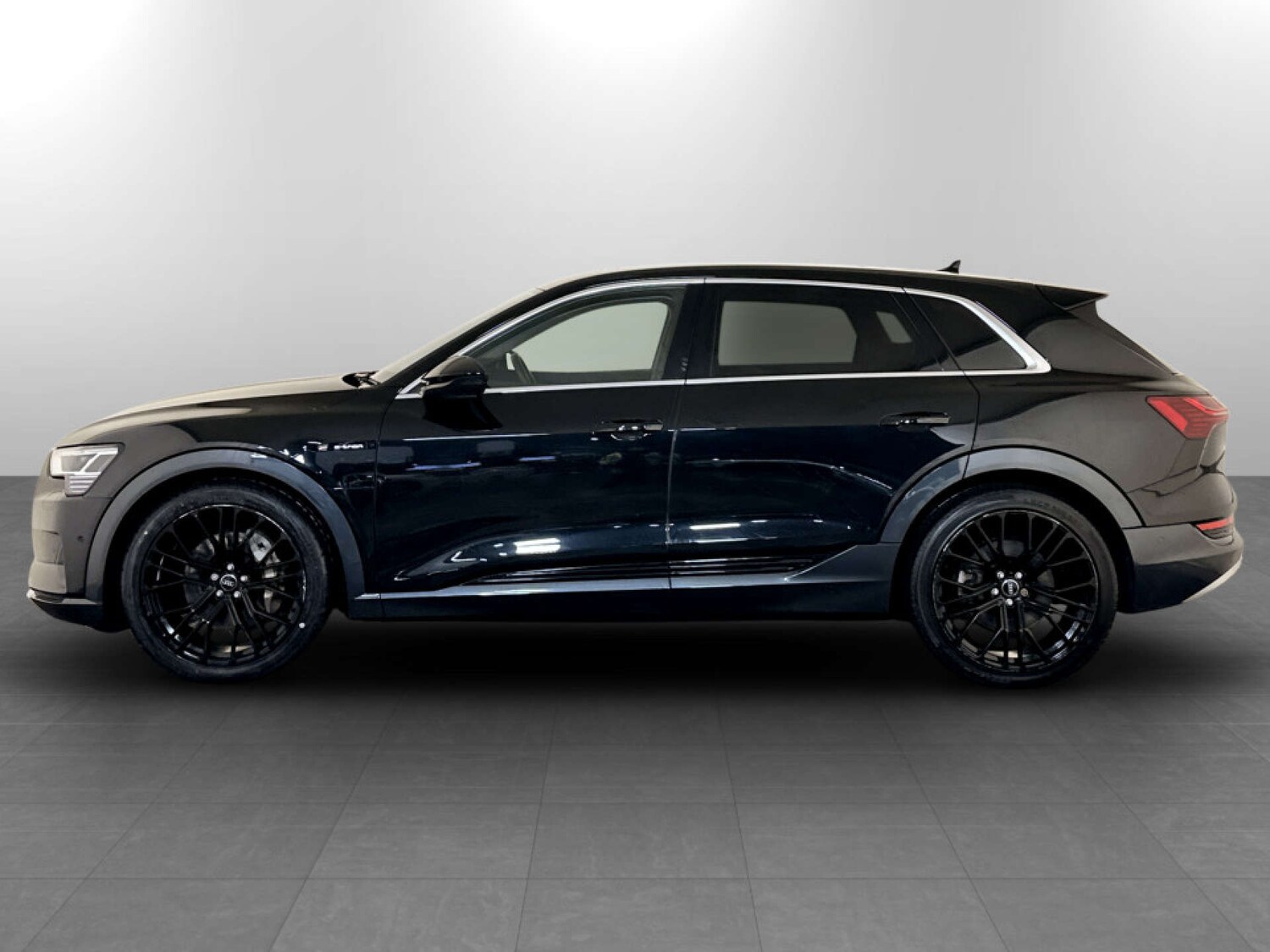 Used Audi e-tron 2020 for sale - 77494232: Photo 6