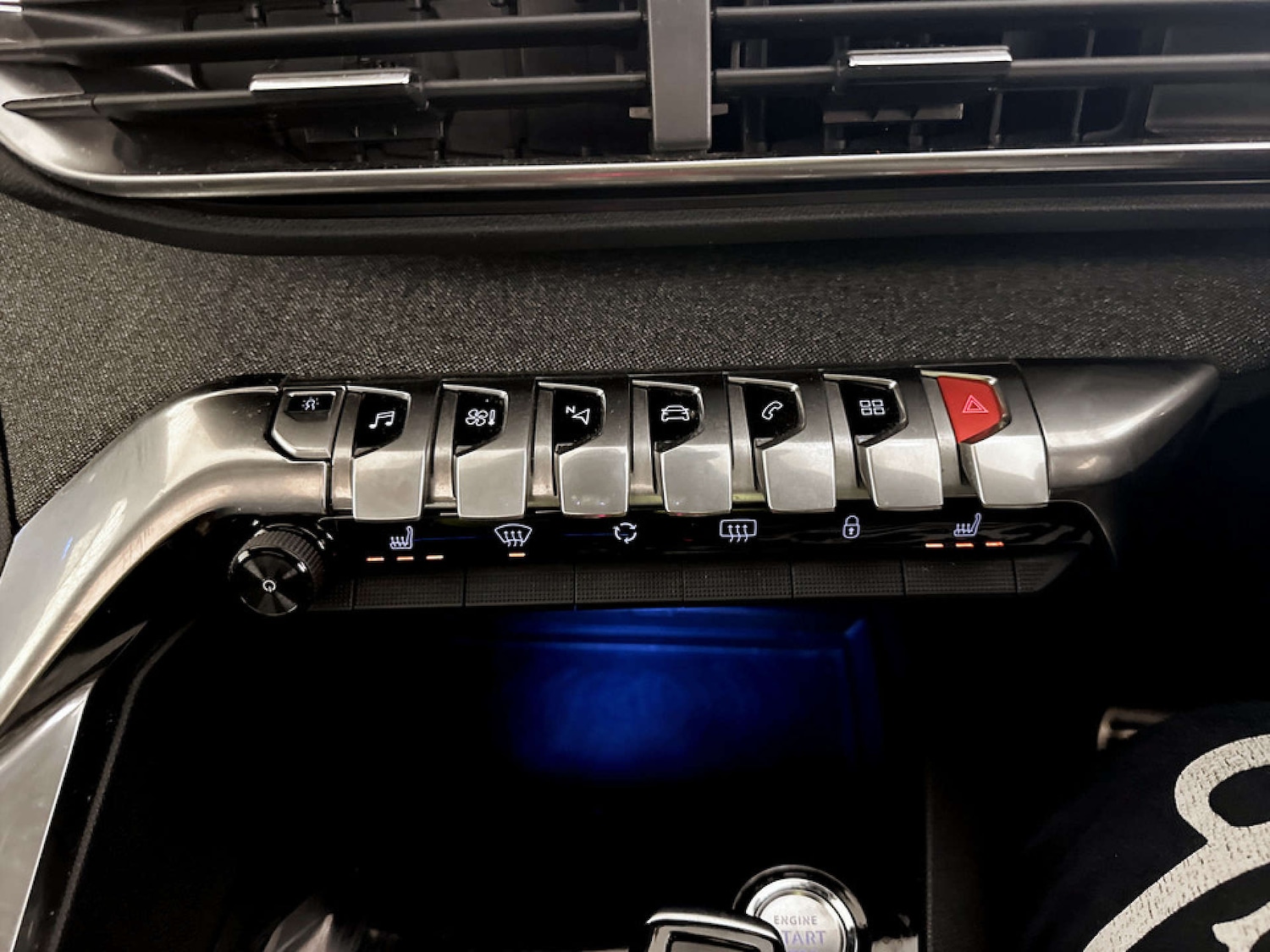 Used Peugeot 3008 2018 for sale - 77590580: Photo 24