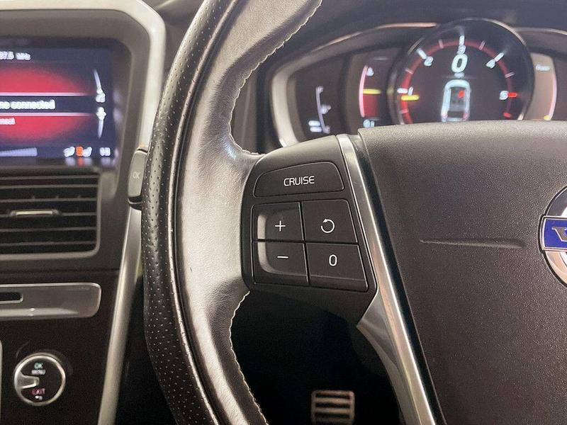 Used Volvo XC60 2017 for sale - 76557457: Photo 17