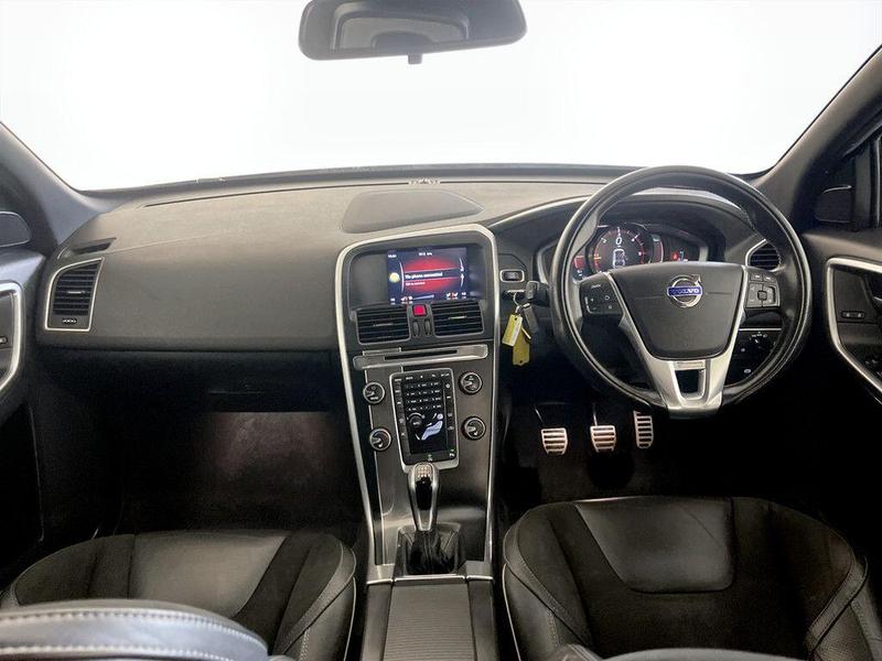 Used Volvo XC60 2017 for sale - 76557457: Photo 3