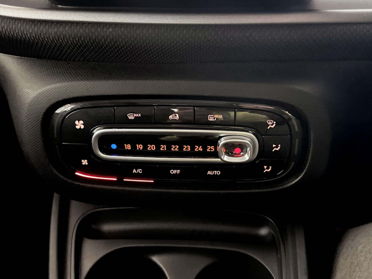 Used smart fortwo 2018 for sale - 77185997: Photo 23