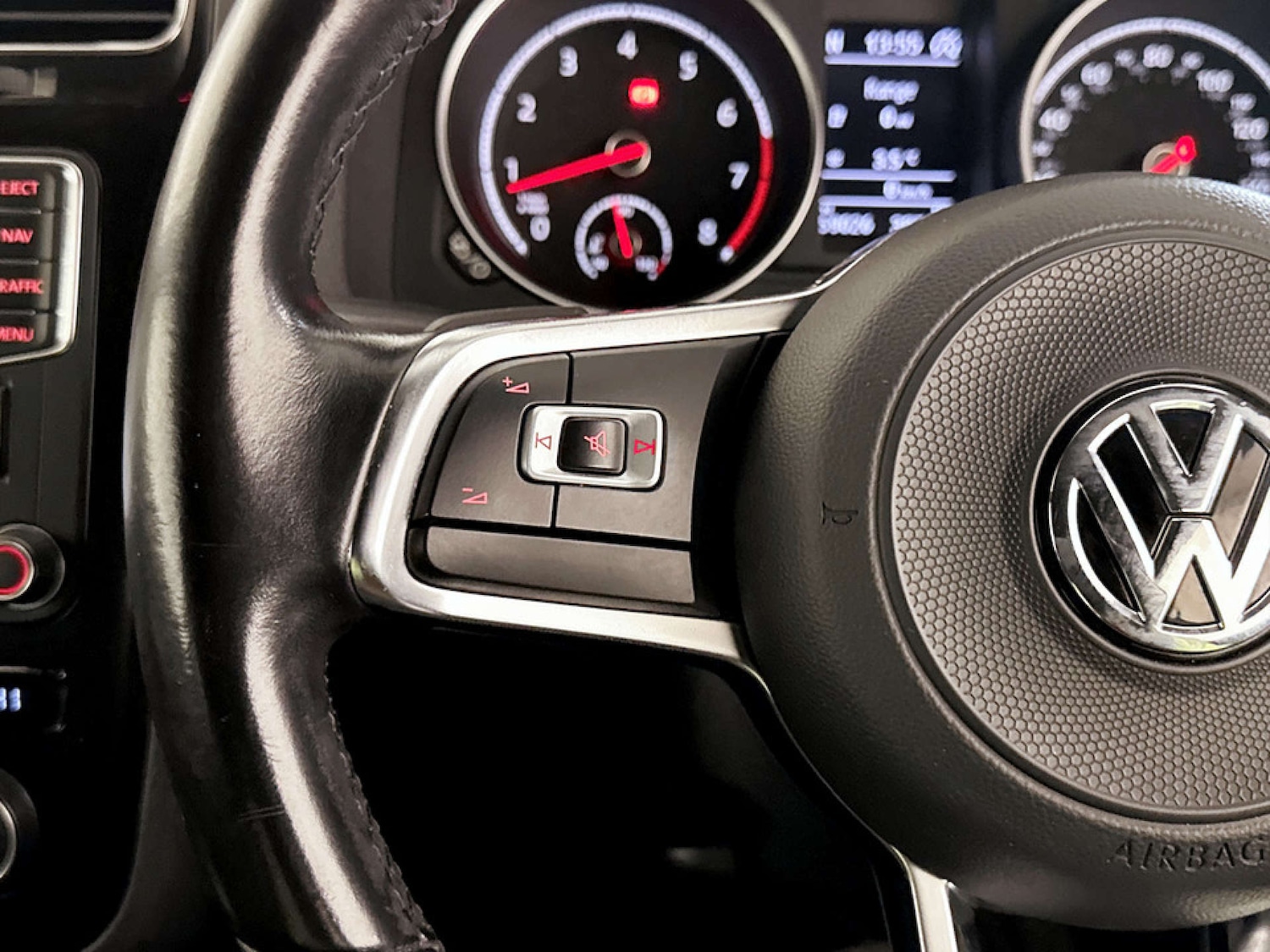 Used Volkswagen Scirocco 2017 for sale - 77328611: Photo 15