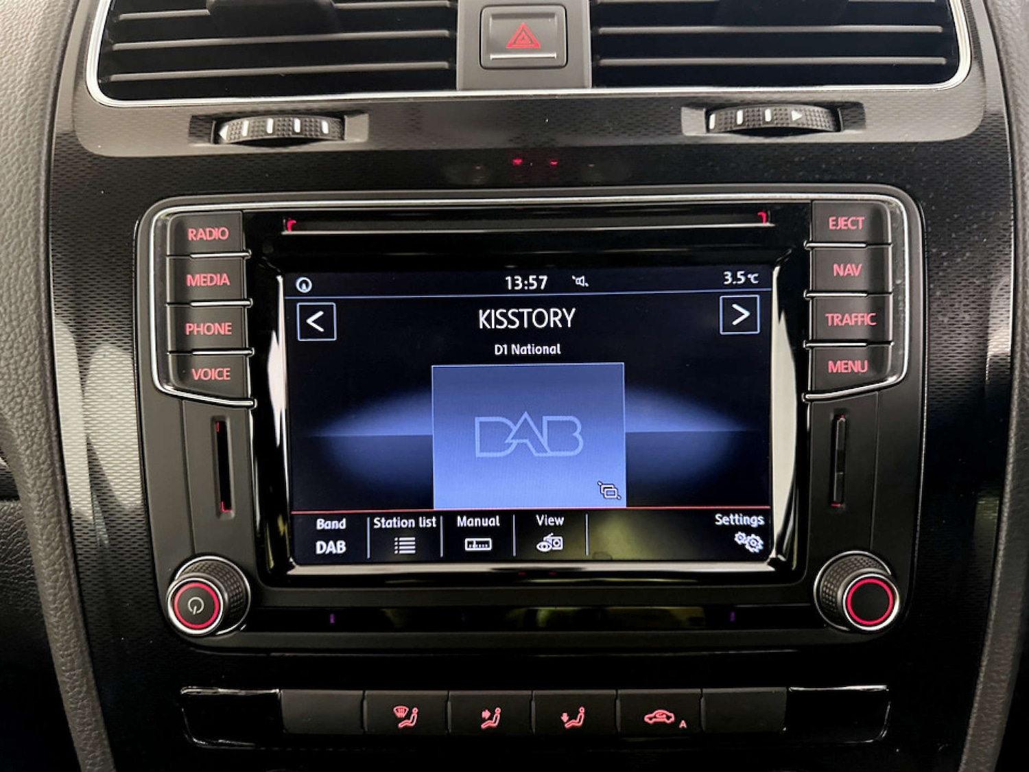 Used Volkswagen Scirocco 2017 for sale - 77328611: Photo 21