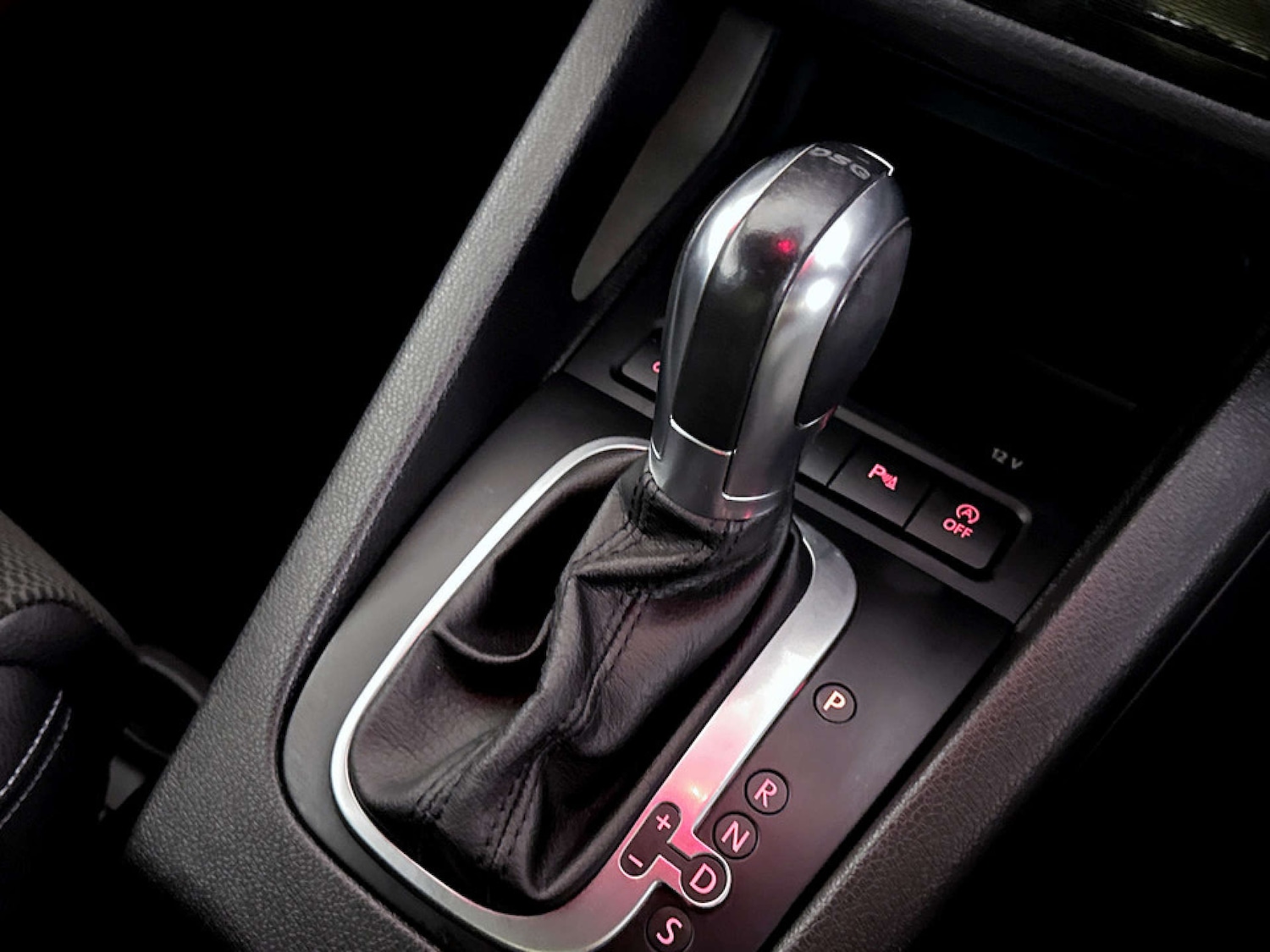 Used Volkswagen Scirocco 2017 for sale - 77328611: Photo 24