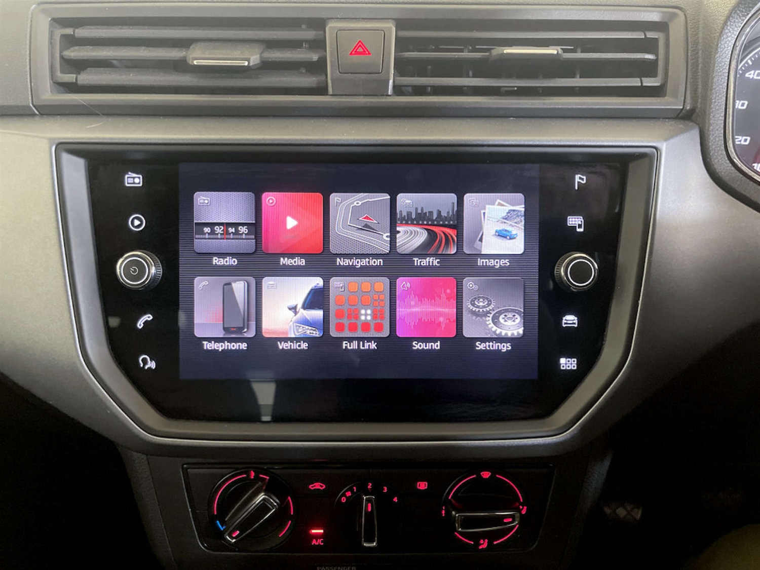 Used SEAT Arona 2018 for sale - 77185790: Photo 25