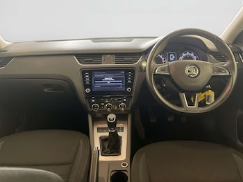 Used Skoda Octavia 2020 for sale - 78557862: Photo