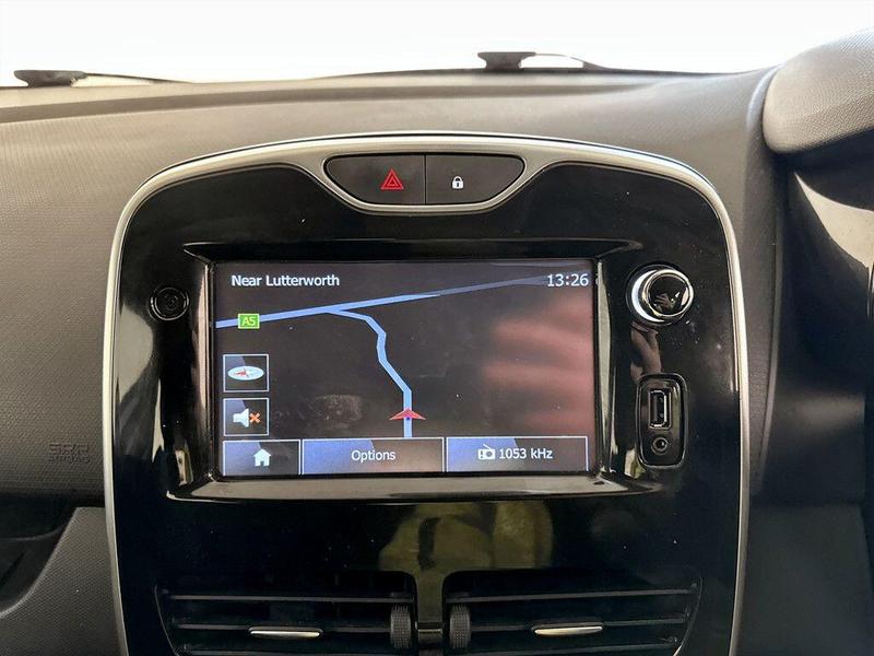 Used Renault Clio 2015 for sale - 76734744: Photo 19