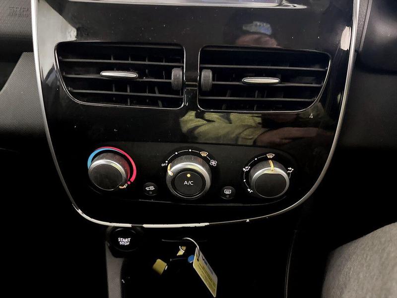 Used Renault Clio 2015 for sale - 76734744: Photo 23