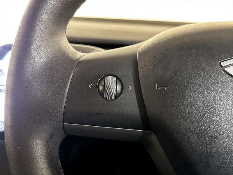 Used Tesla Model 3 2021 for sale - 76563117: Photo 16