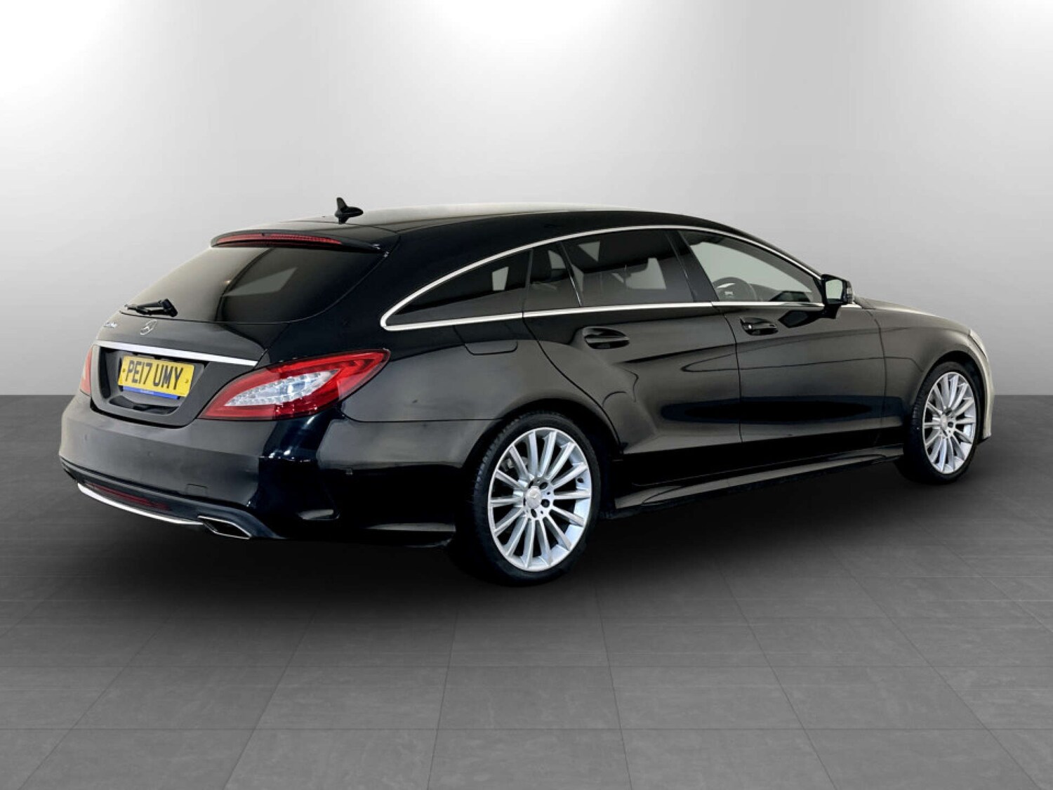 Used Mercedes-Benz CLS 2017 for sale - 77655600: Photo 10