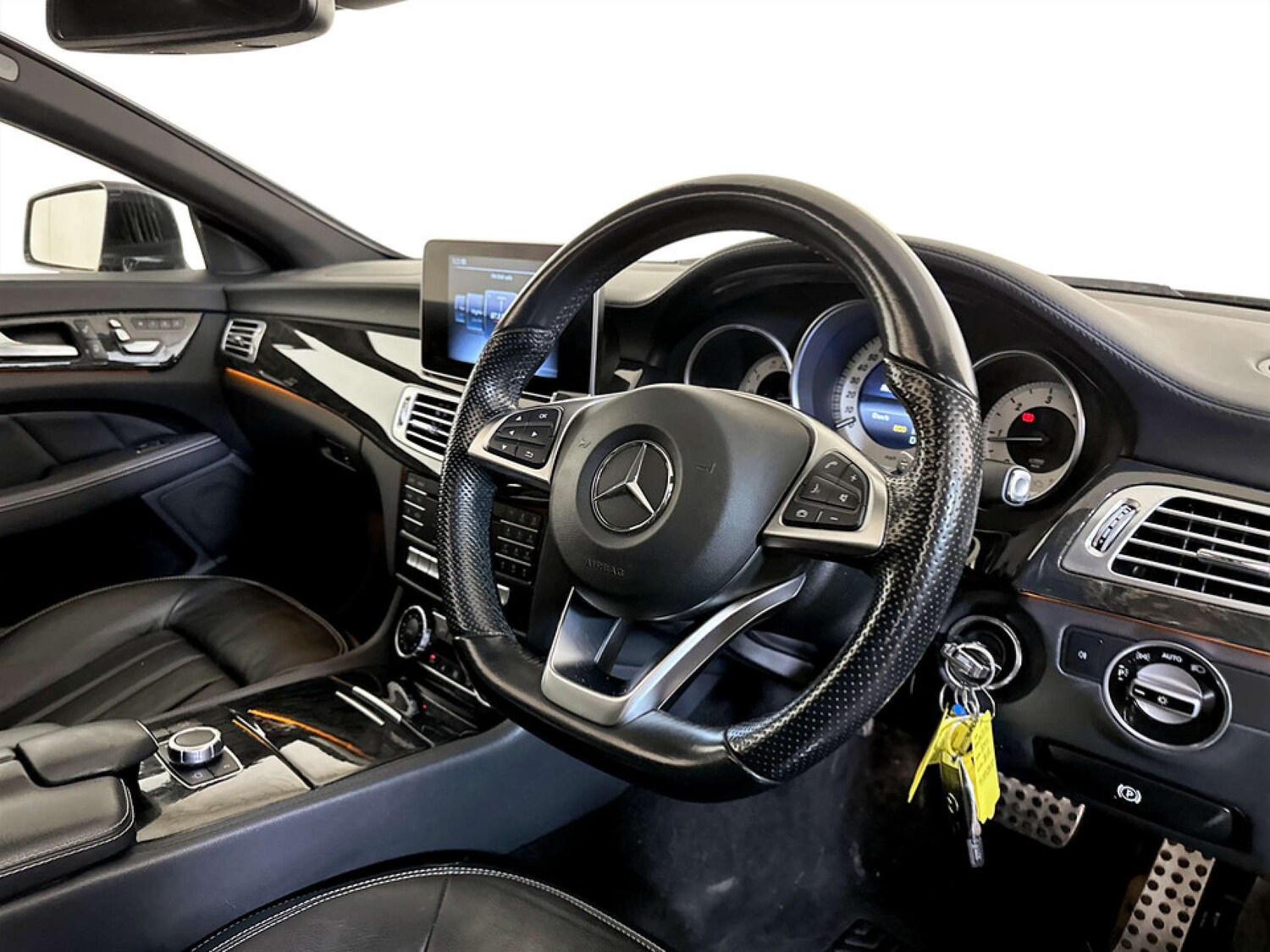 Used Mercedes-Benz CLS 2017 for sale - 77655600: Photo 16