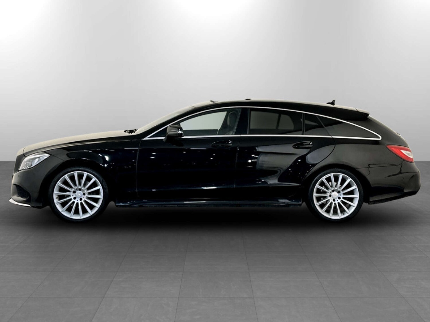 Used Mercedes-Benz CLS 2017 for sale - 77655600: Photo 7