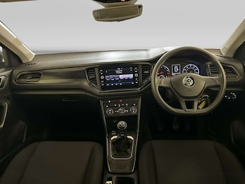 Used Volkswagen T-Roc 2020 for sale - 78919994: Photo