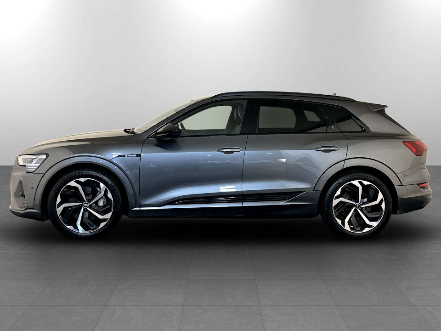 Used Audi e-tron 2021 for sale - 77487062: Photo 7