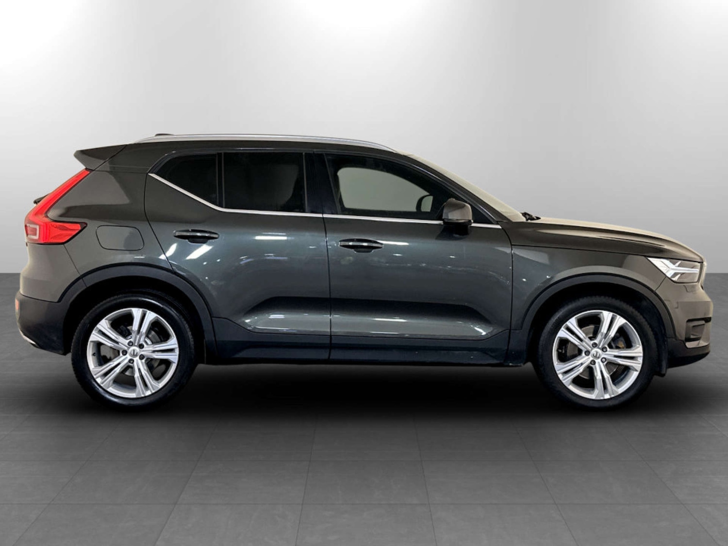 Used Volvo XC40 2019 for sale - 77469940: Photo 11