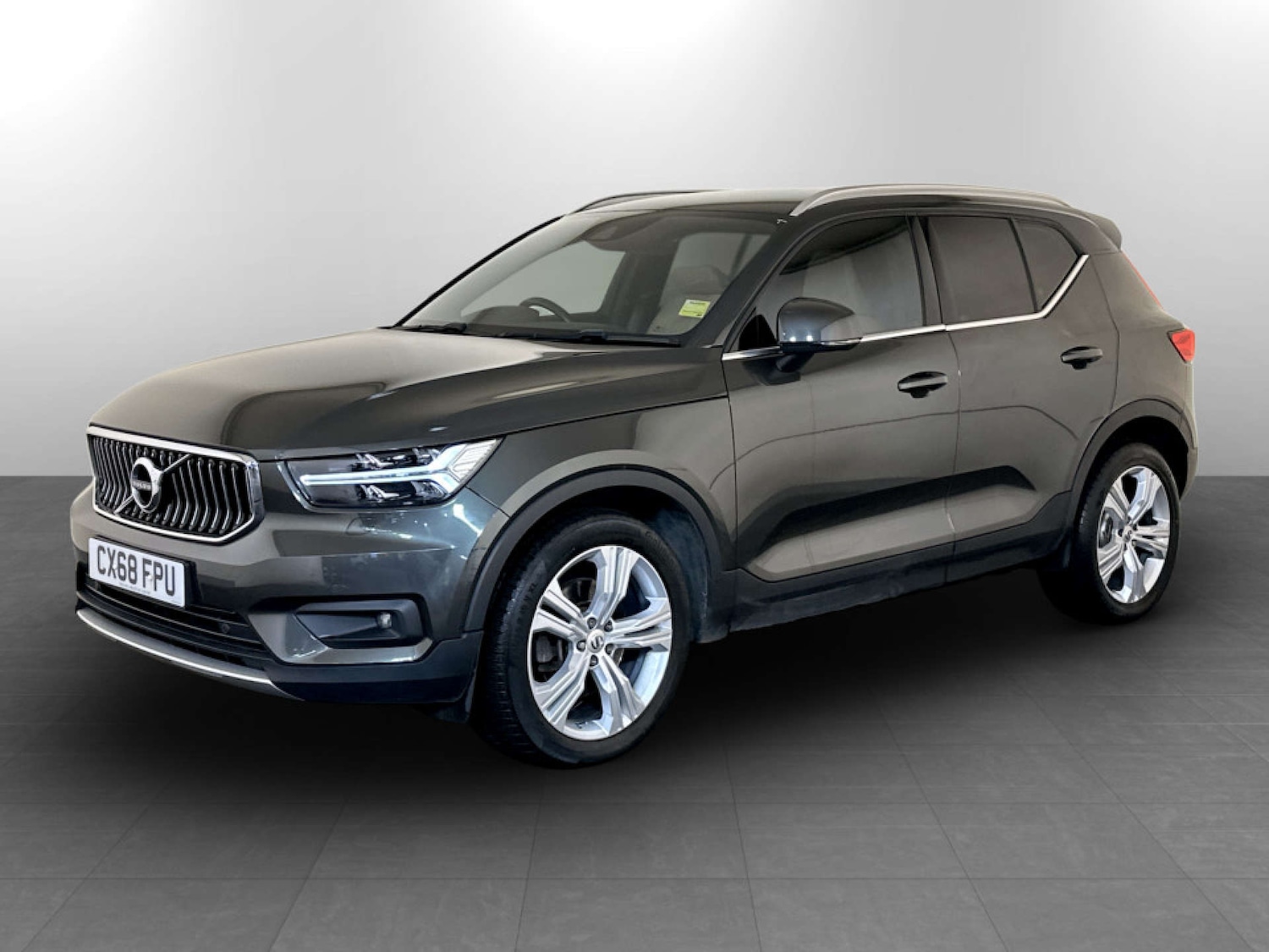 Used Volvo XC40 2019 for sale - 77469940: Photo 6