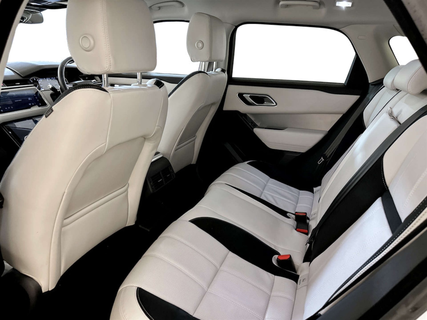 Used Land Rover Range Rover Velar 2022 for sale - 77288603: Photo 11