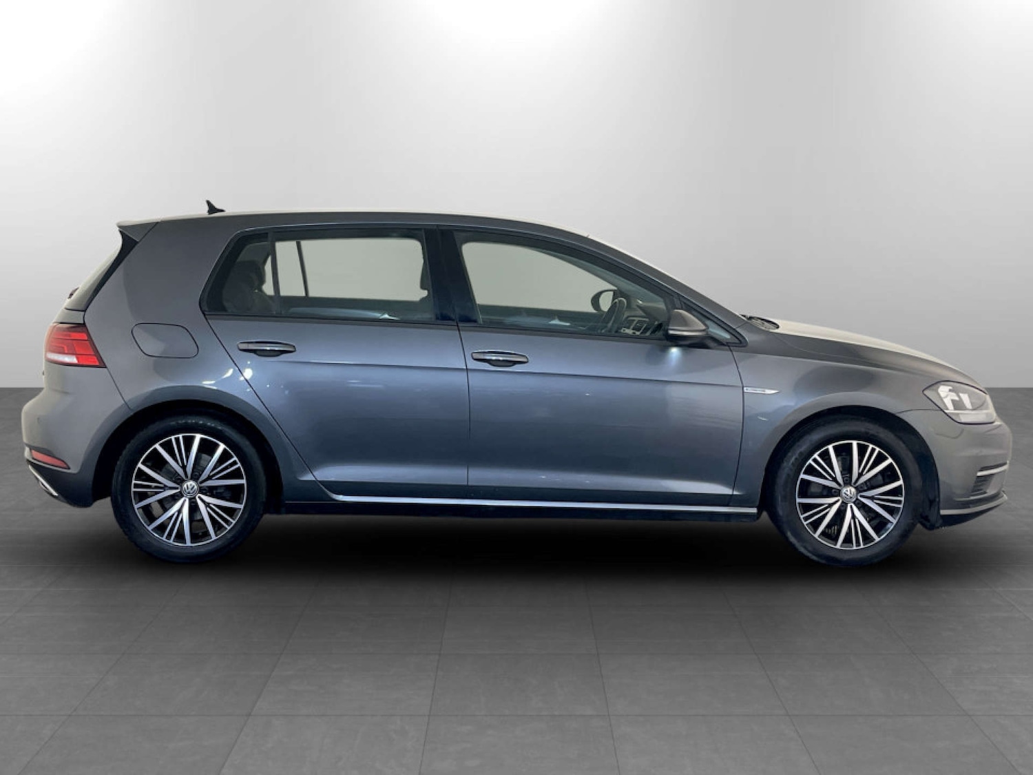 Used Volkswagen Golf 2018 for sale - 77470030: Photo 11