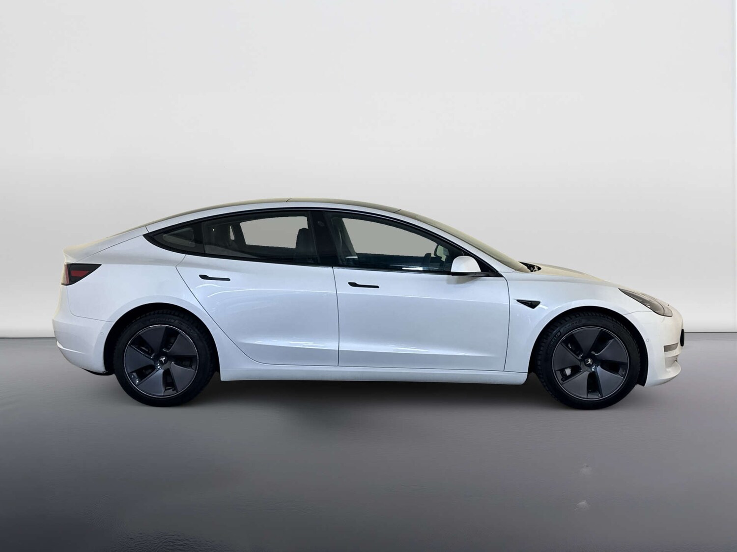Used Tesla Model 3 2022 for sale - 77934019: Photo 11