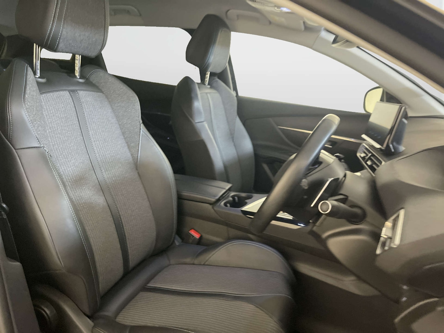 Used Peugeot 3008 2022 for sale - 77920635: Photo 13