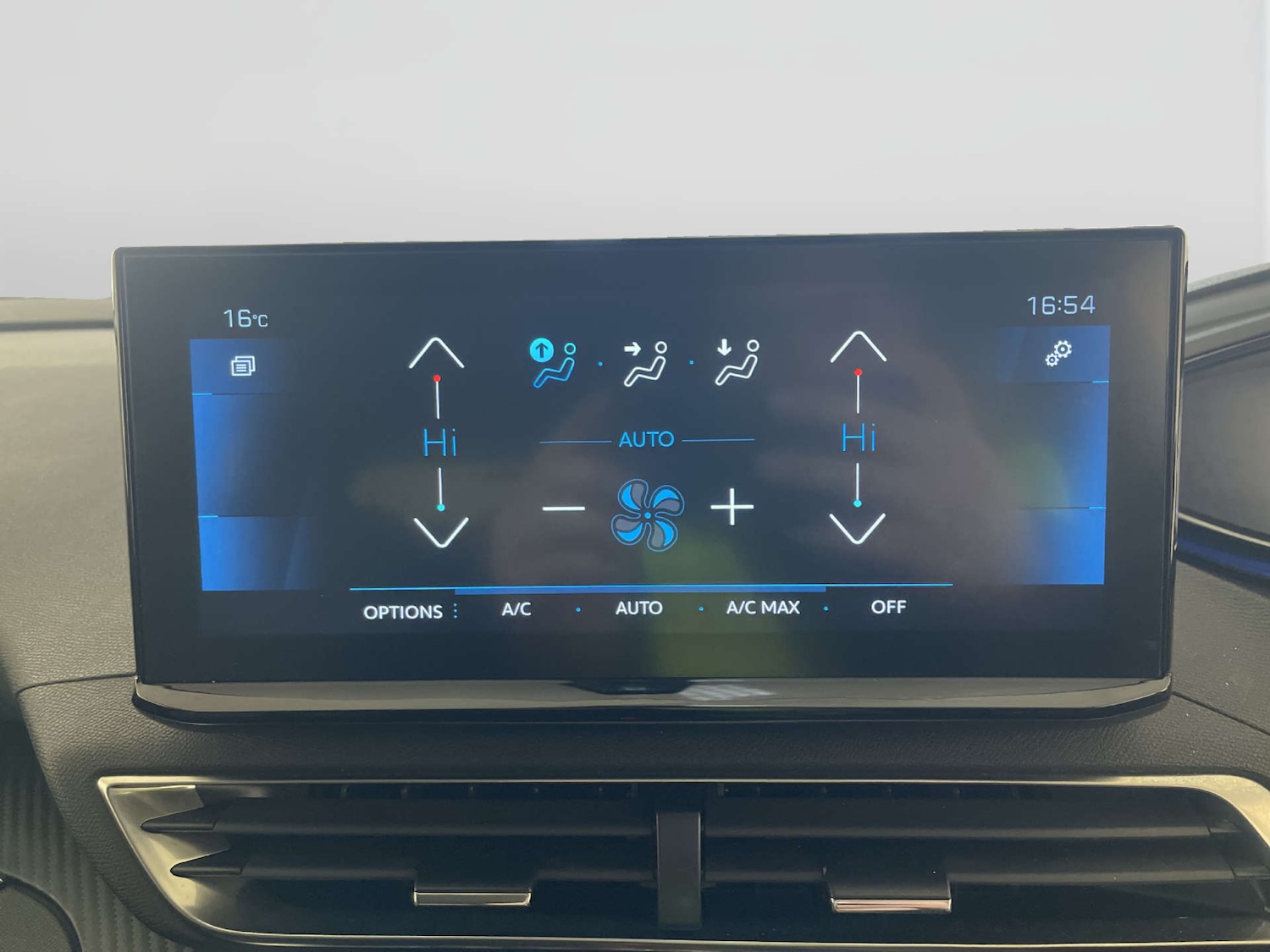 Used Peugeot 3008 2022 for sale - 77920635: Photo 22