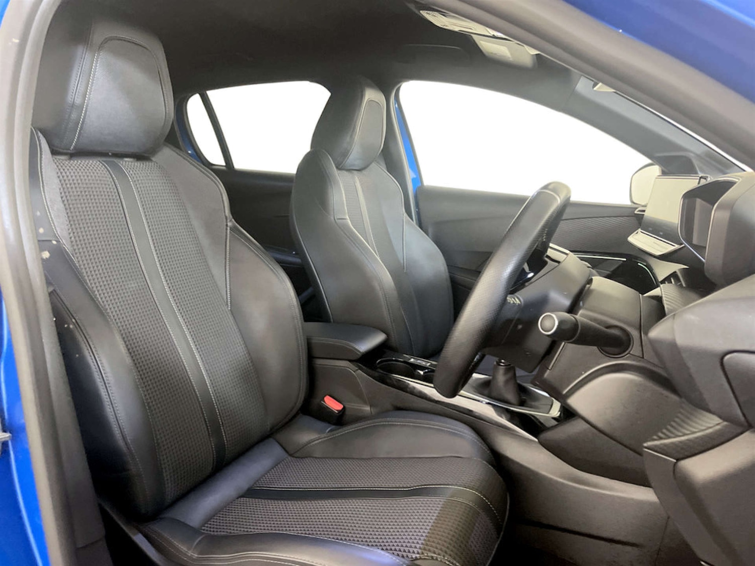 Used Peugeot 208 2023 for sale - 77185927: Photo 13