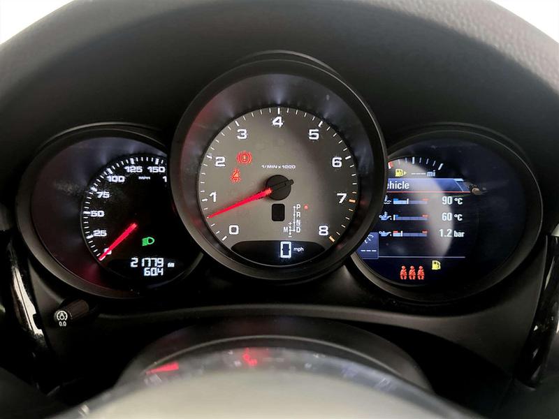 Used Porsche Macan 2020 for sale - 77085277: Photo 19