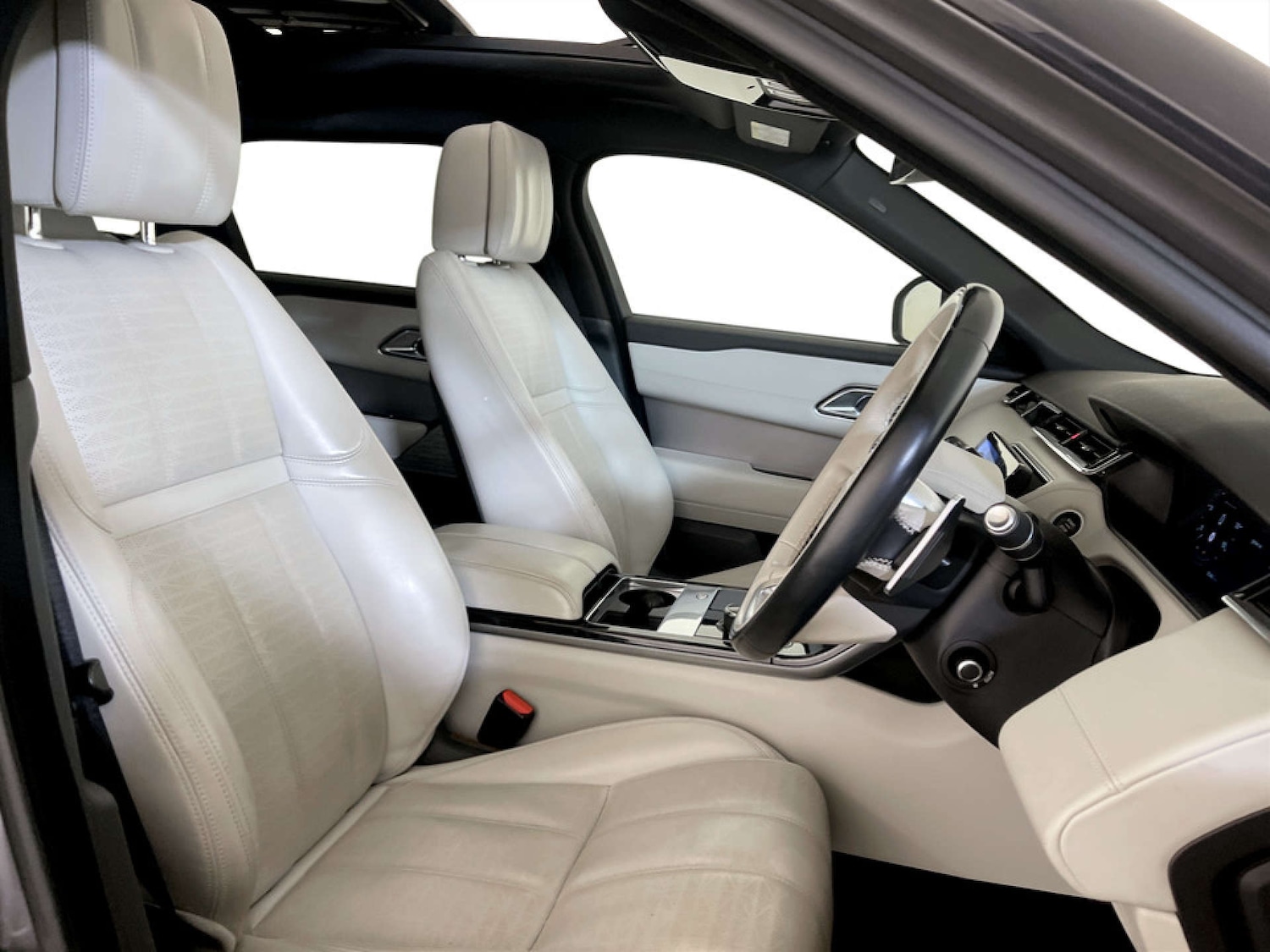 Used Land Rover Range Rover Velar 2018 for sale - 77185925: Photo 13