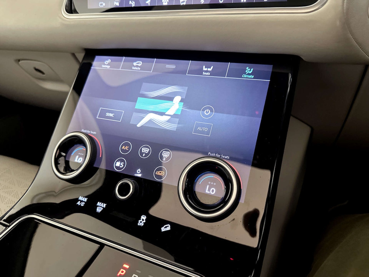 Used Land Rover Range Rover Velar 2018 for sale - 77185925: Photo 28