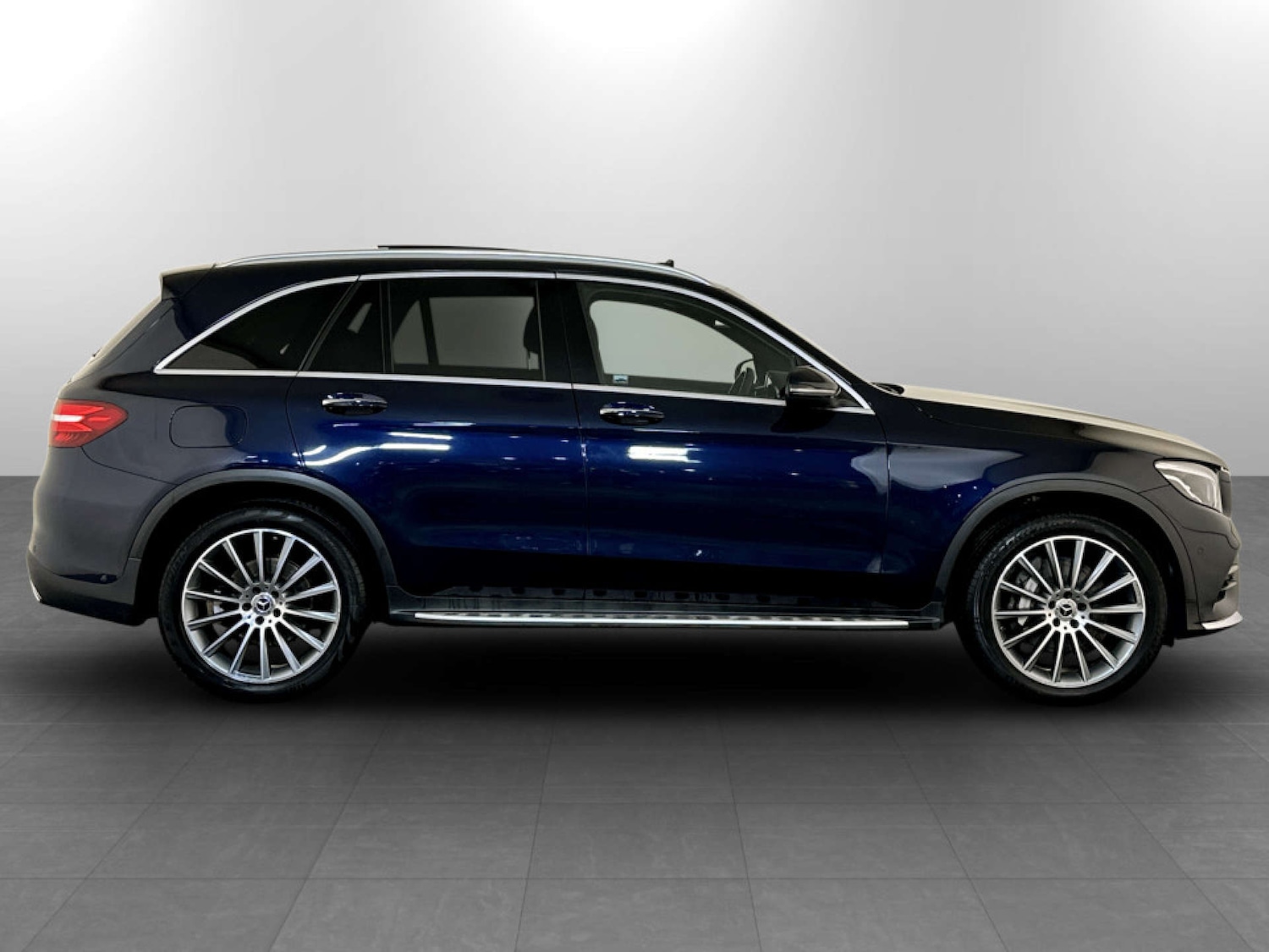 Used Mercedes-Benz GLC 2018 for sale - 77185907: Photo 11