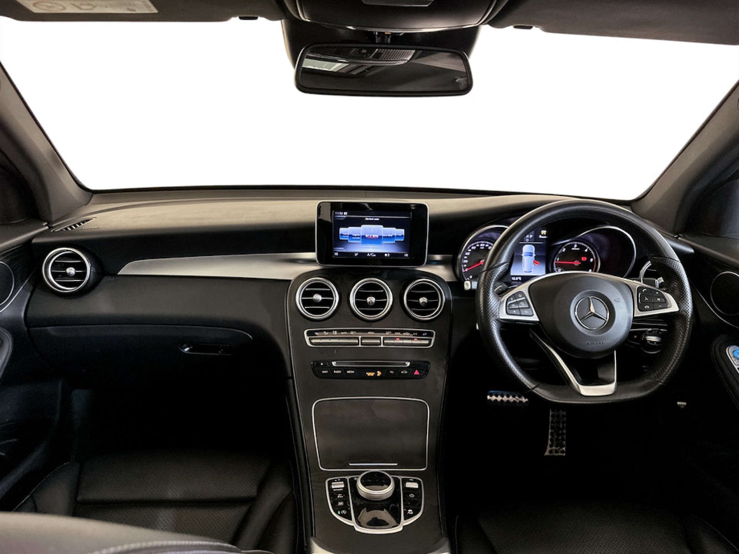 Used Mercedes-Benz GLC 2018 for sale - 77185907: Photo 3