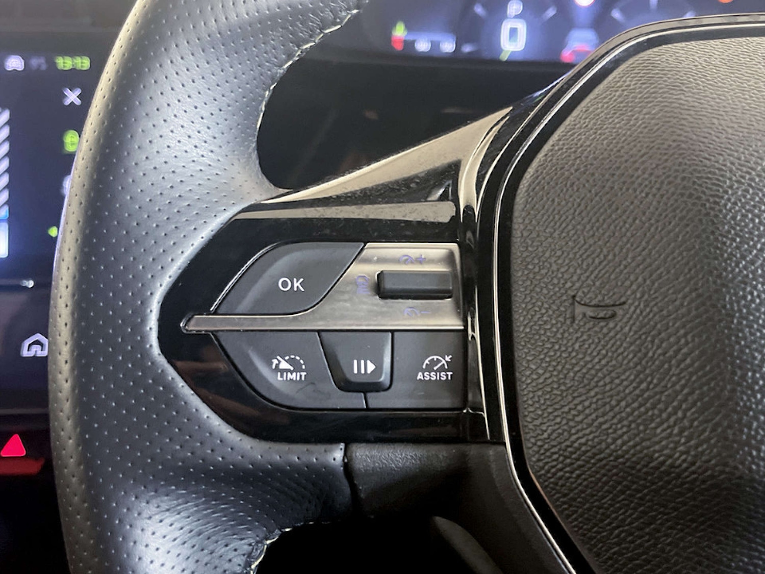 Used Peugeot 408 2024 for sale - 77470011: Photo 17