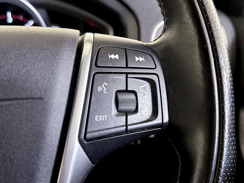 Used Volvo V40 2017 for sale - 76385100: Photo 19