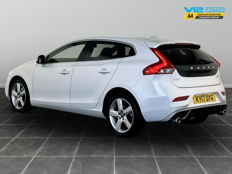 Used Volvo V40 2017 for sale - 76385100: Photo 8